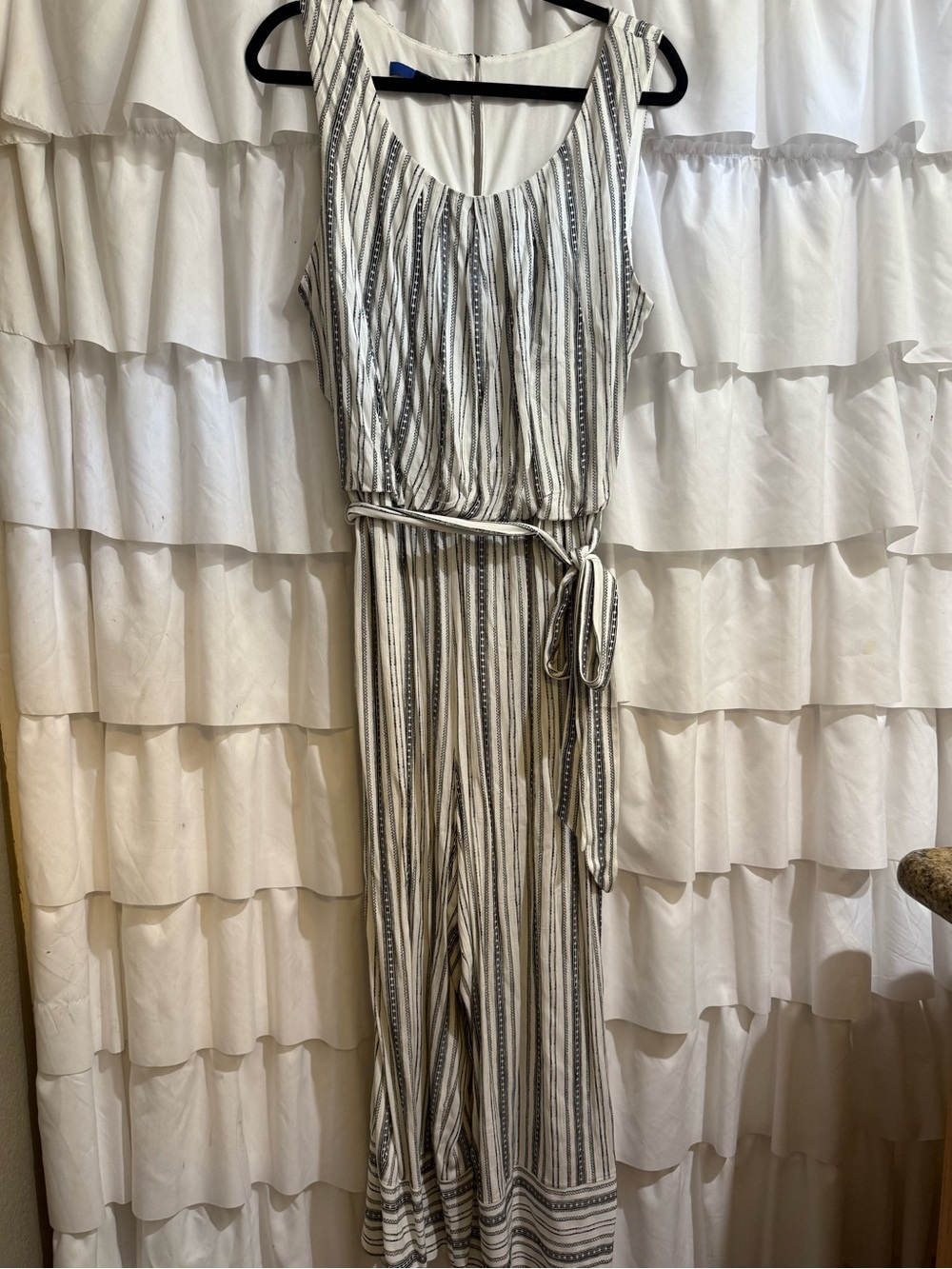 Apt. 9 White and Black Striped Sleeveless Wide-Leg Jumpsuit